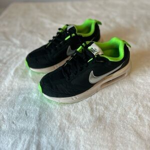 Nike Air Max Kids Black Neon Green Sneakers Youth Running Shoes 4Y